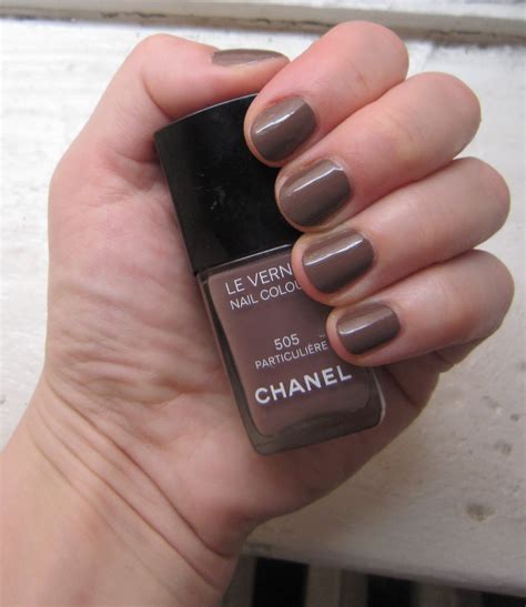 particulier chanel nagellack|Chanel Particuliere Le Vernis Nail Colour Product Info .